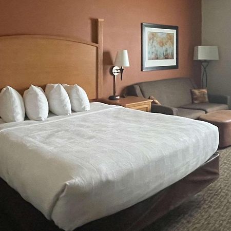Mainstay Suites Sidney - Medical Center Экстерьер фото