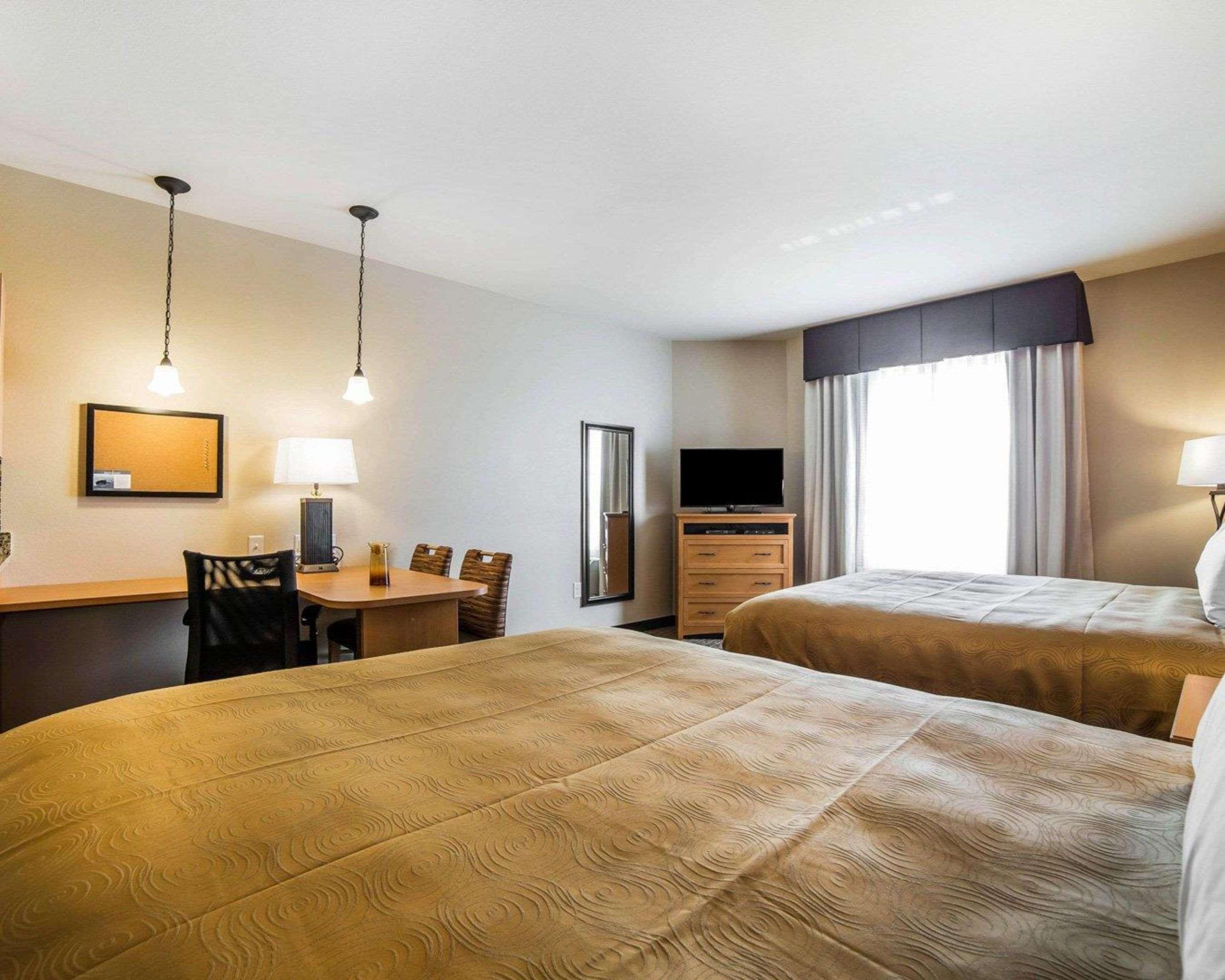Mainstay Suites Sidney - Medical Center Экстерьер фото
