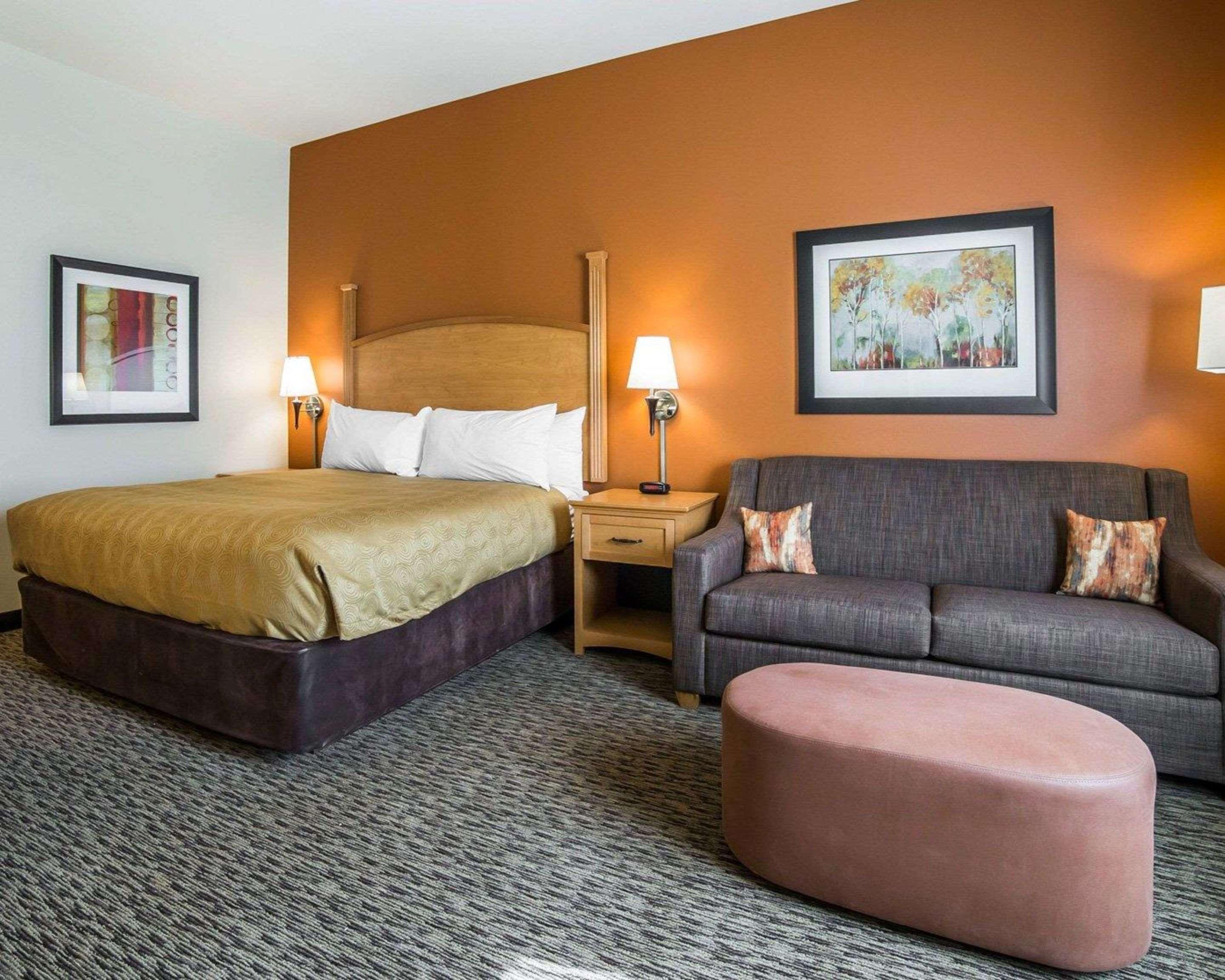 Mainstay Suites Sidney - Medical Center Экстерьер фото