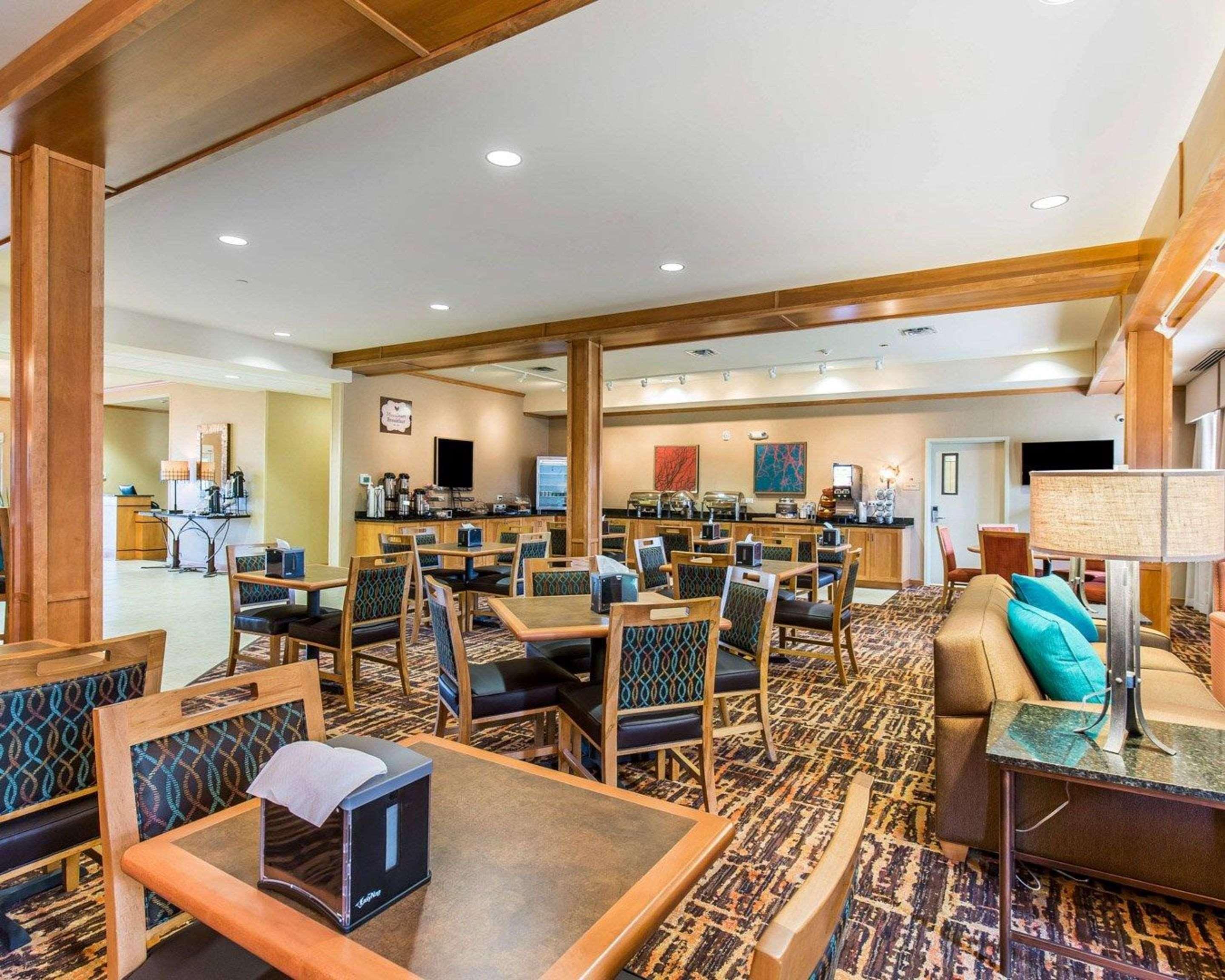 Mainstay Suites Sidney - Medical Center Экстерьер фото